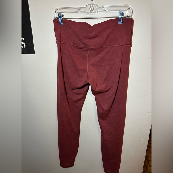 lululemon crossover leggings - Picture 2 of 3